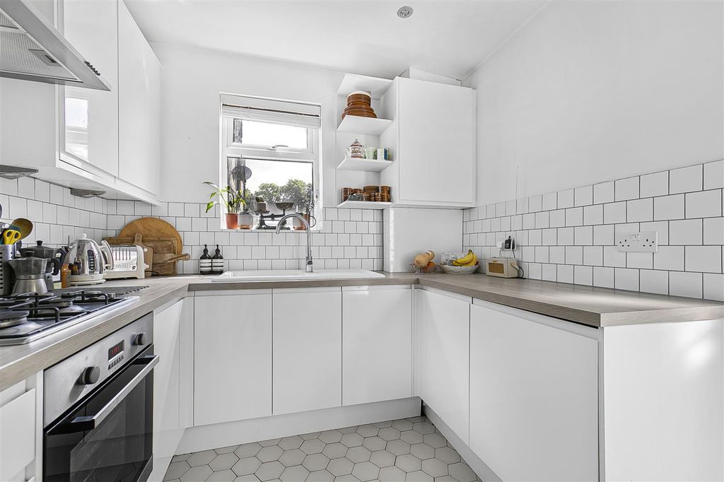 Property photo 3 of 57 3