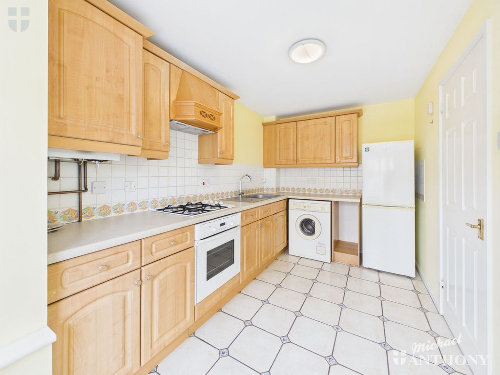 Property photo 2 of 12 Cam03852G0-Pr0610-Still004