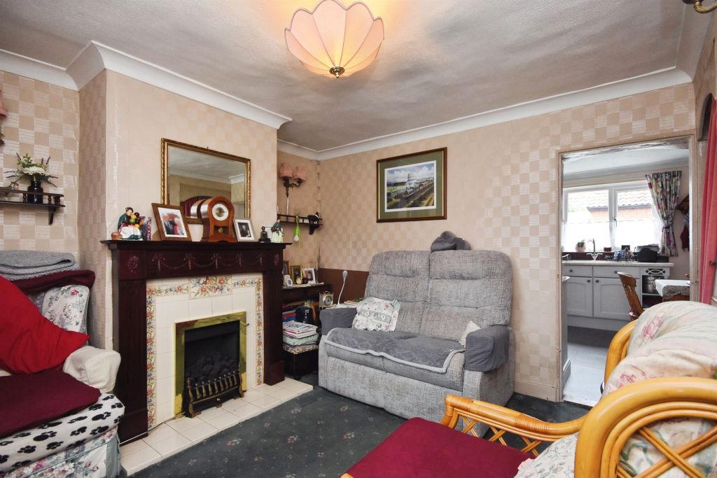 Property photo 3 of 13