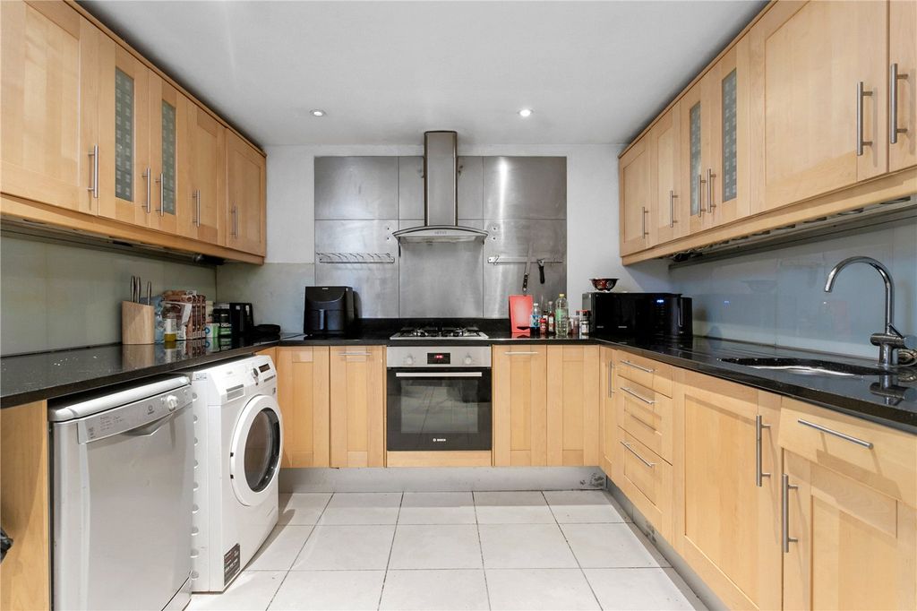 Property photo 2 of 12 Picture No. 08