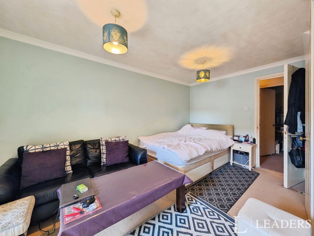 Property photo 3 of 10 Pbox-Img.Jpg