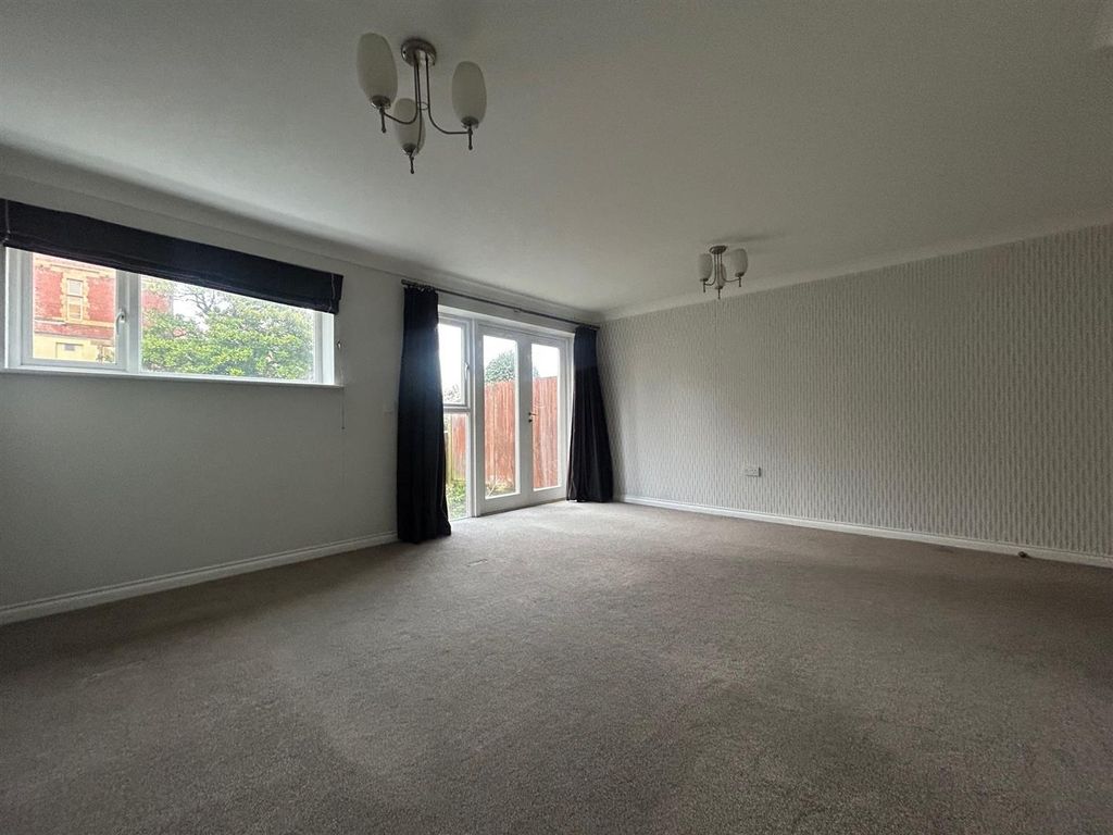 Property photo 2 of 13 1.Jpg