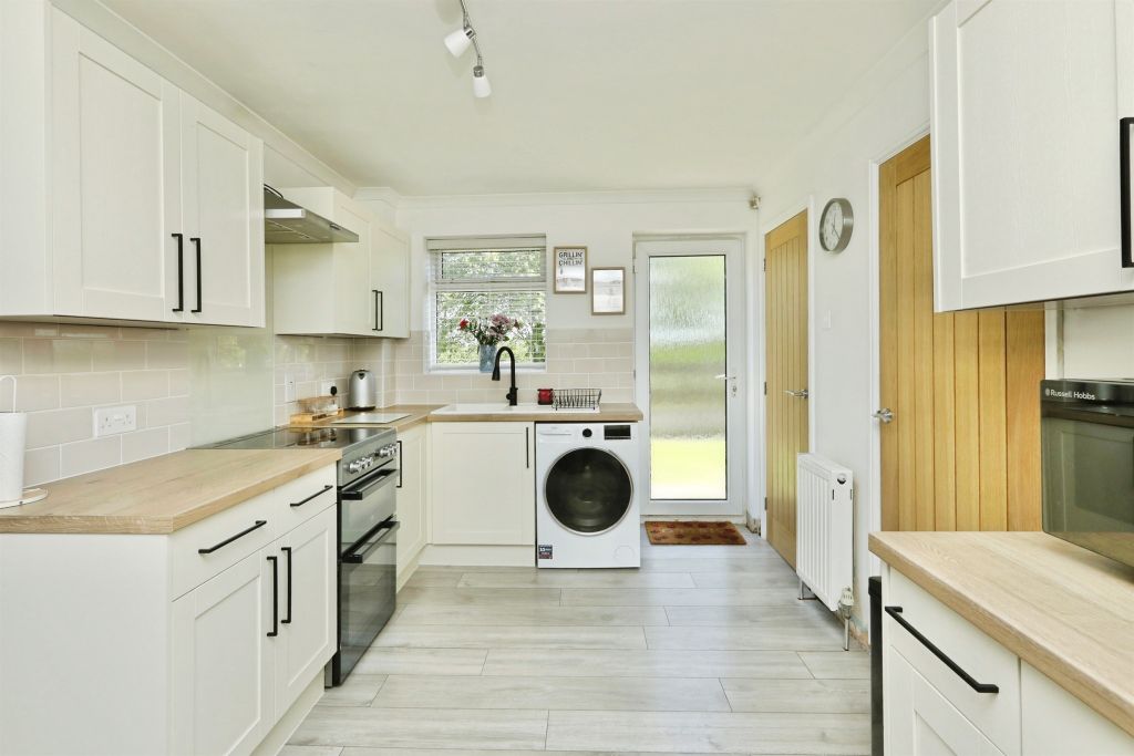 Property photo 3 of 14