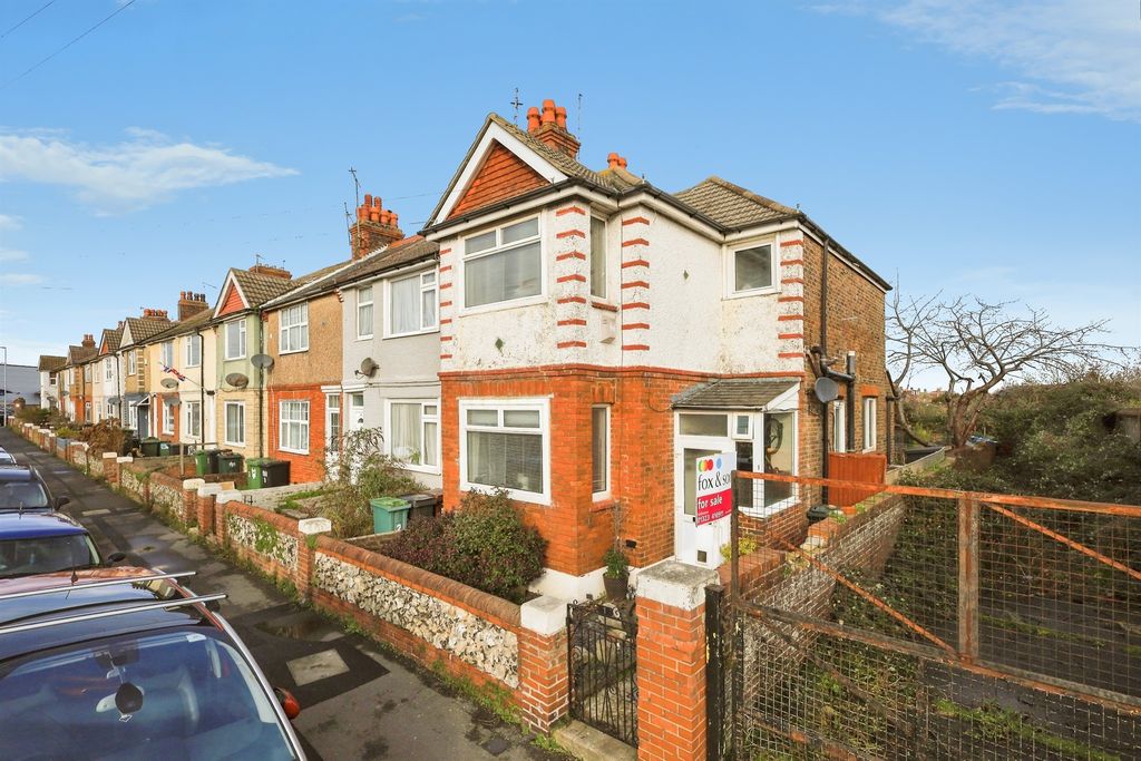 Property photo 1 of 14