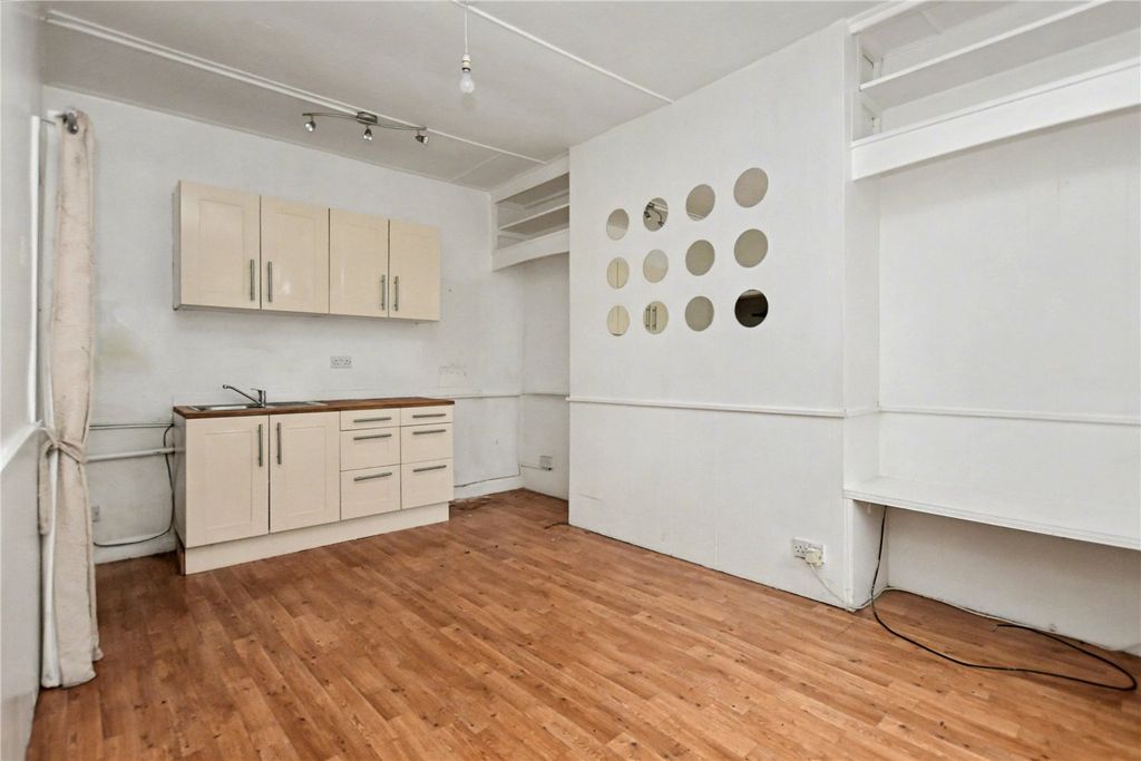 Property photo 3 of 18 Picture No. 15