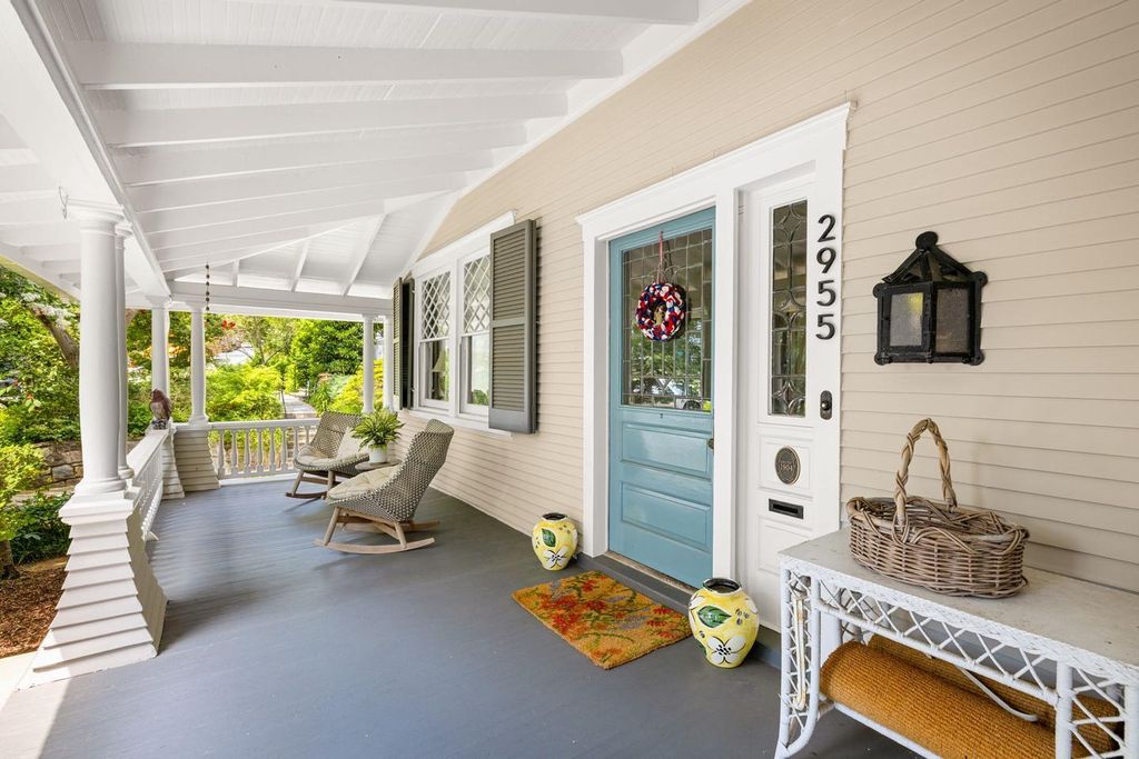 Property photo 2 of 12 <Alttext/>