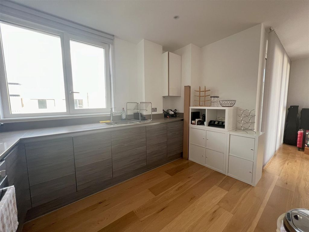 Property photo 3 of 10 K1