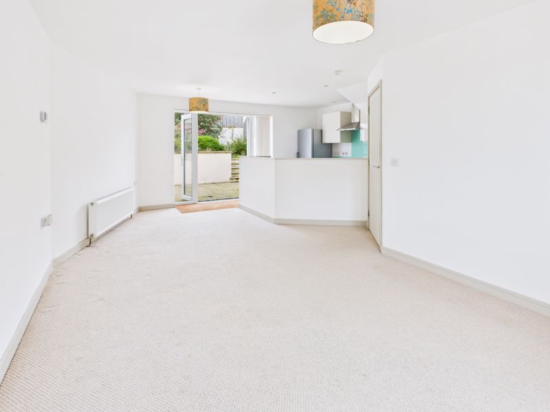 Property photo 1 of 14 Living Space