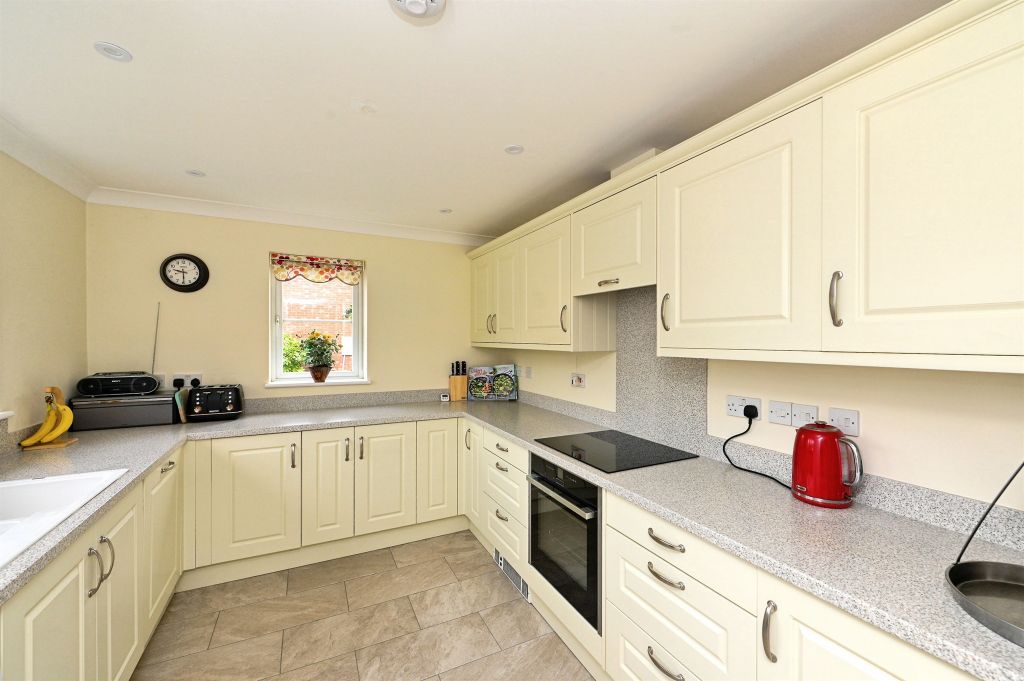 Property photo 2 of 19