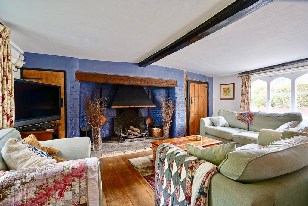 Property photo 3 of 18