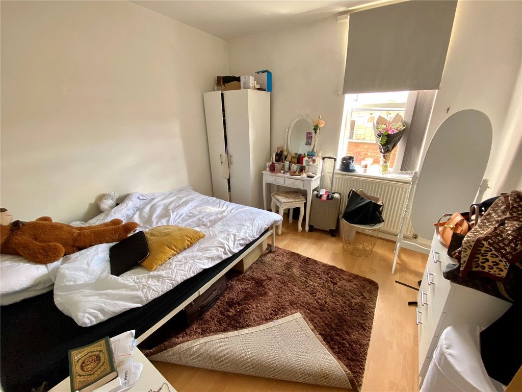 Property photo 3 of 8 Picture No. 06