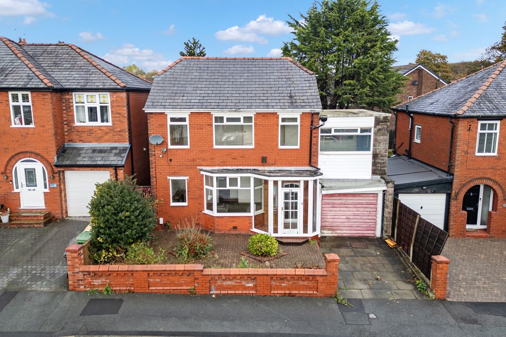 Property photo 2 of 35 Photograph 1