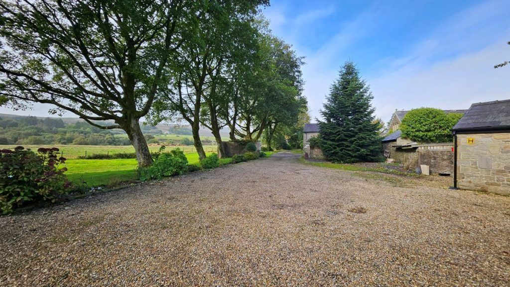 Property photo 3 of 75 5