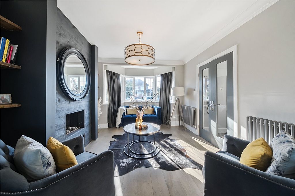 Property photo 2 of 23 Picture No. 02