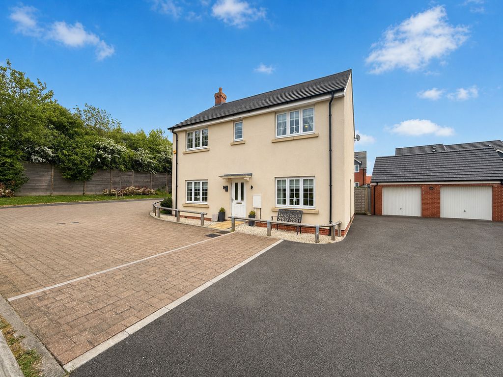 Property photo 2 of 13