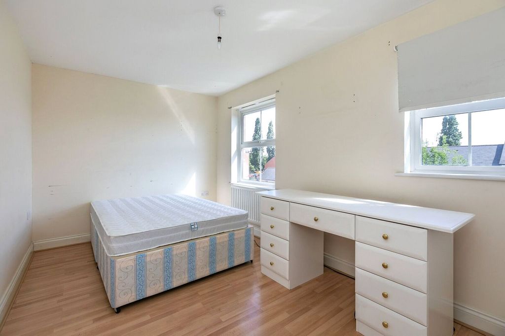 Property photo 3 of 12 Picture No. 27