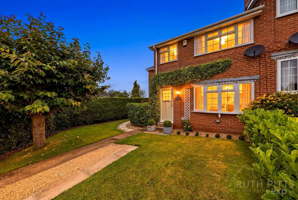 Property photo 3 of 32