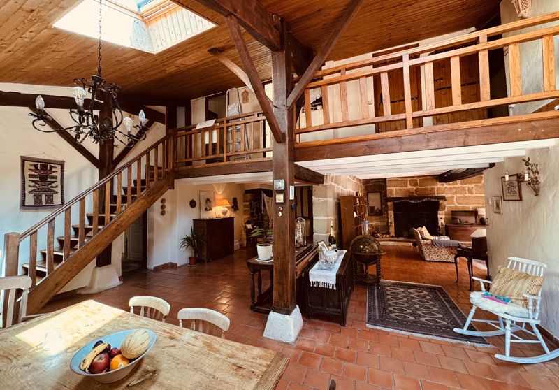 Property photo 3 of 31