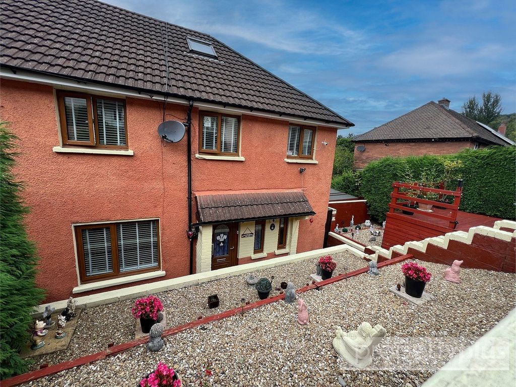 Property photo 1 of 16 Picture No. 02