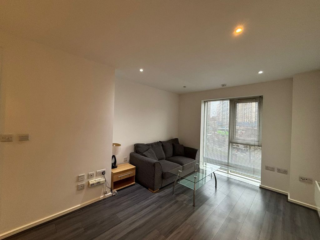 Property photo 2 of 5 Picture No. 14