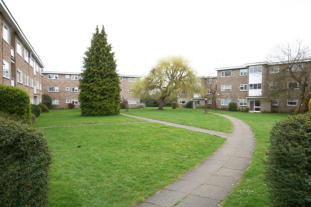 Property photo 2 of 9