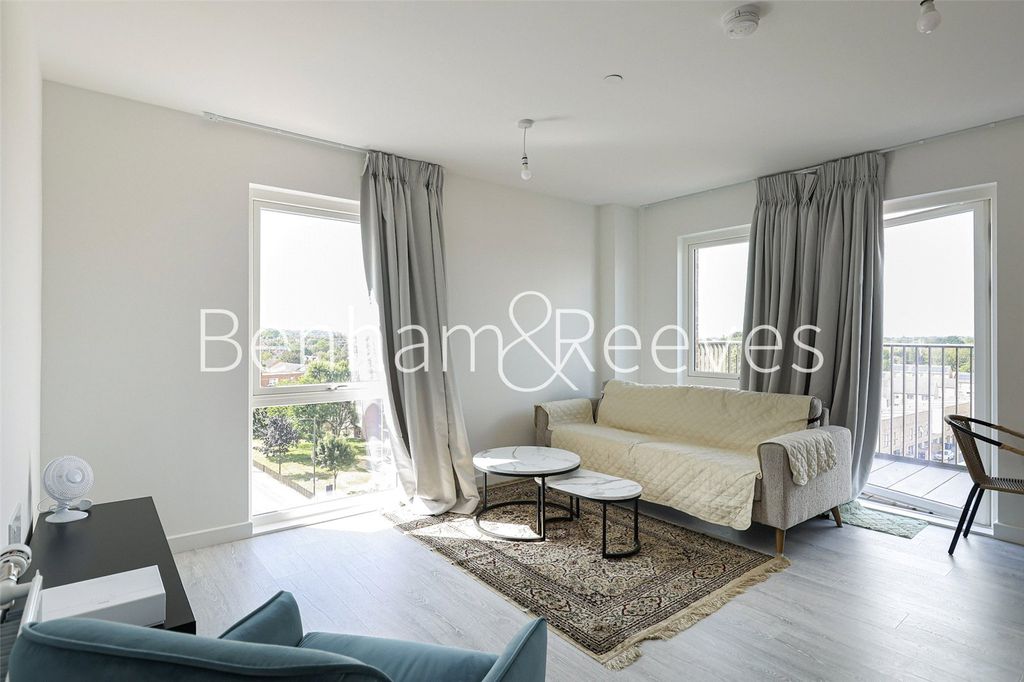 Property photo 1 of 15 Picture No. 04