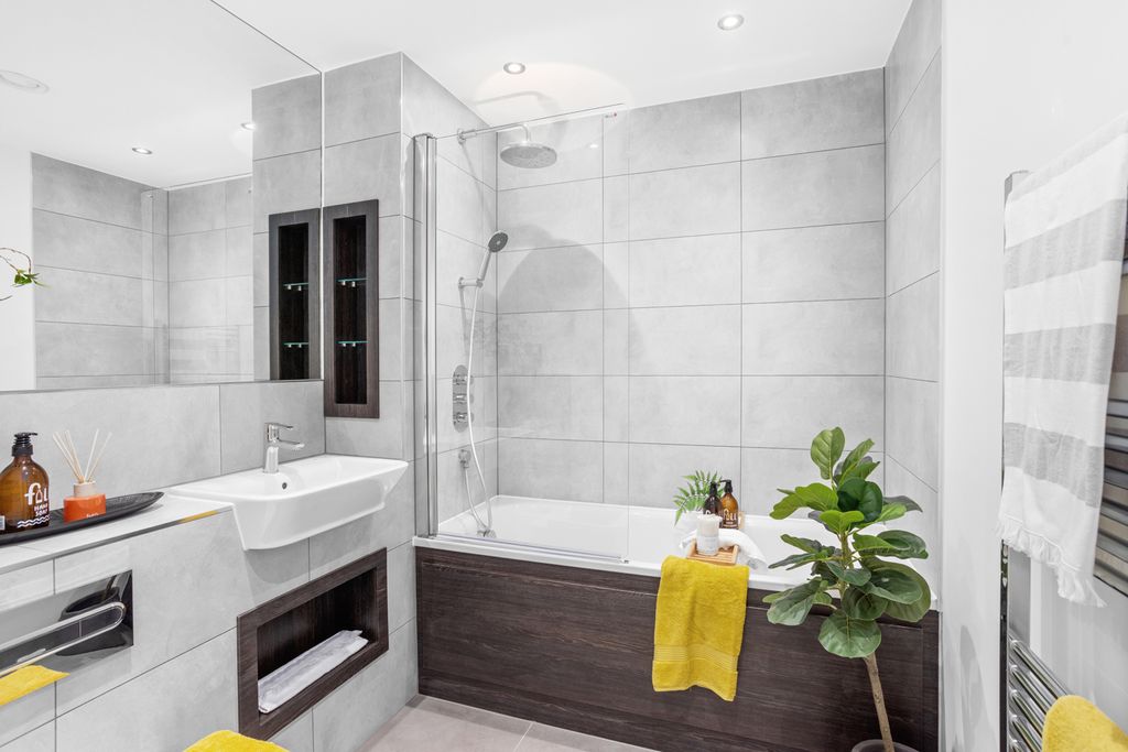 Property photo 2 of 11 Typical Bathroom