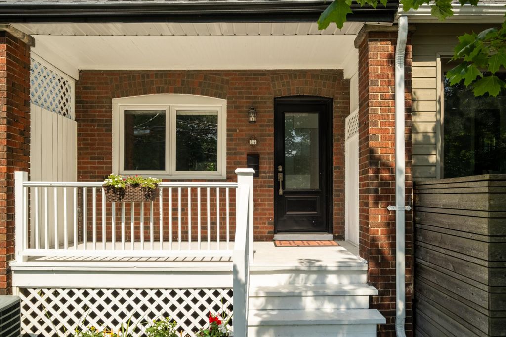 Property photo 3 of 48