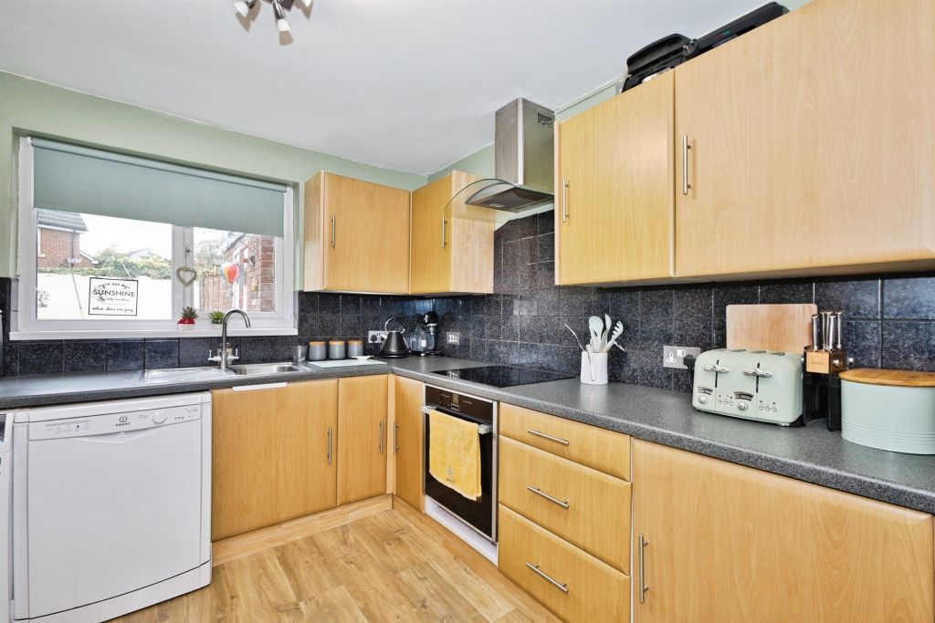 Property photo 3 of 16