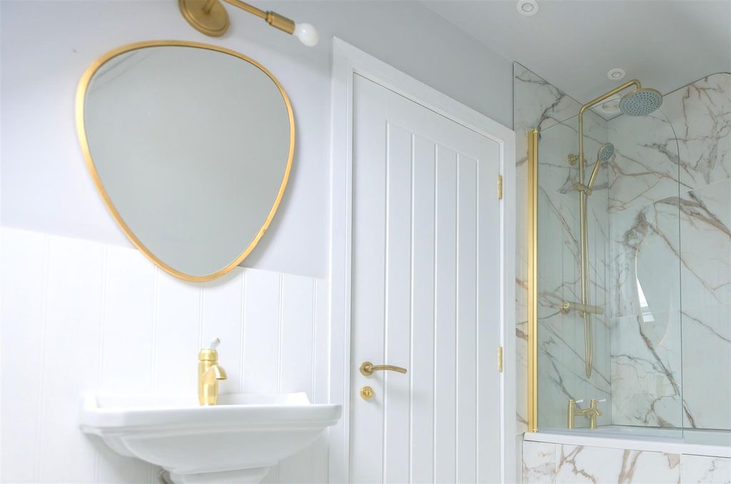 Property photo 3 of 7 Andy HMO -79.Jpg