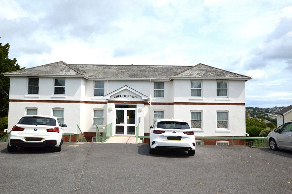 Property photo 1 of 14 Picture No. 21