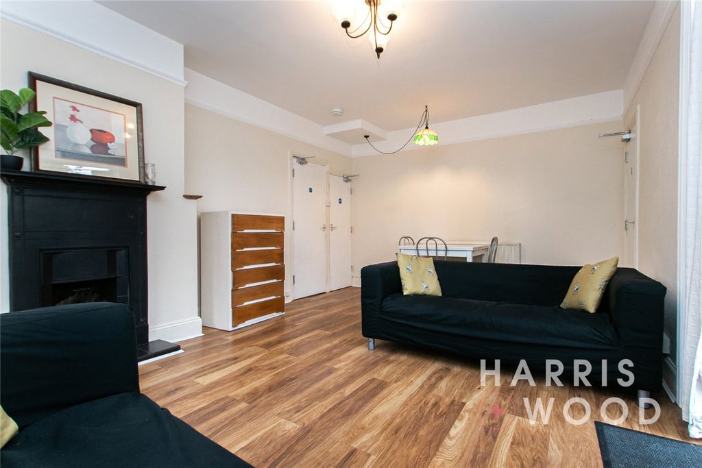 Property photo 3 of 24 3827553