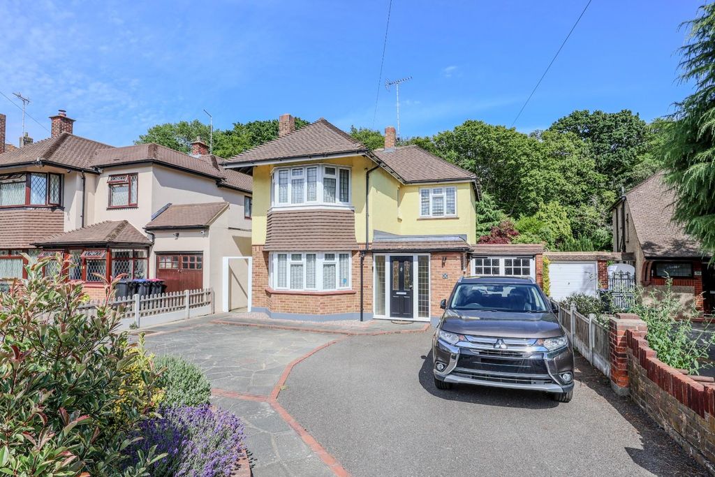 Property photo 1 of 18