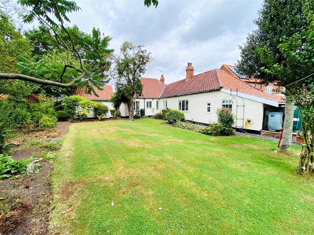 Property photo 1 of 31