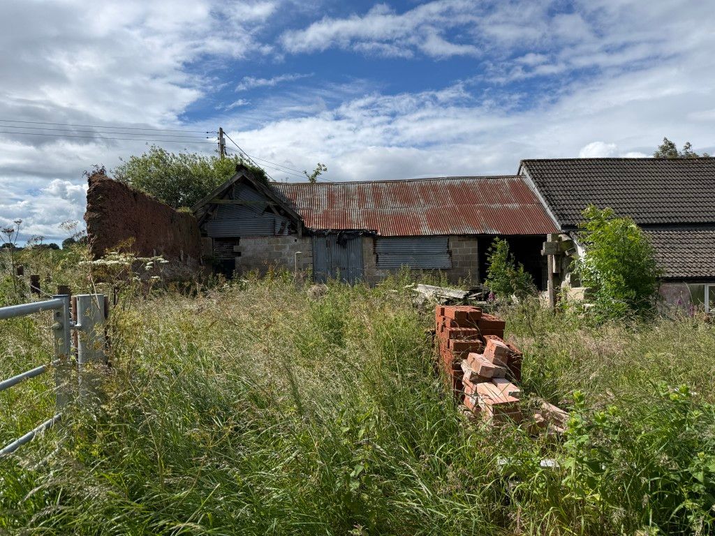 Property photo 1 of 7 Front On To Existing Barn