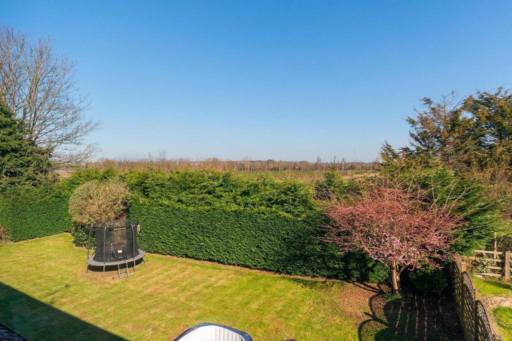 Property photo 3 of 26 1O3Grfy - Bedroom View A.Jpg