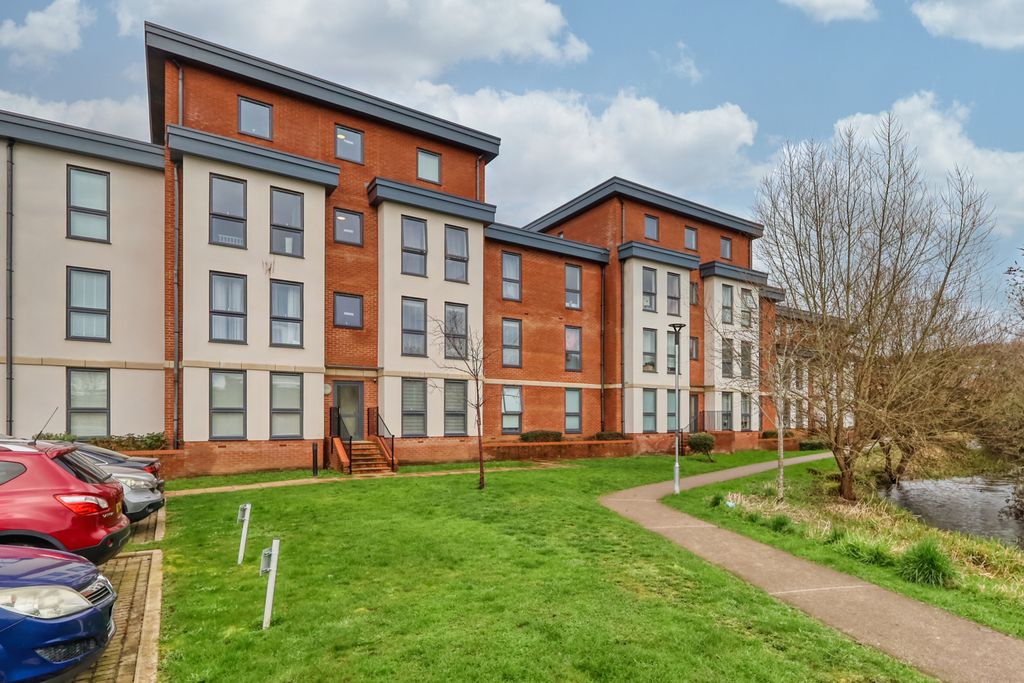 Property photo 1 of 9 Picture No. 12