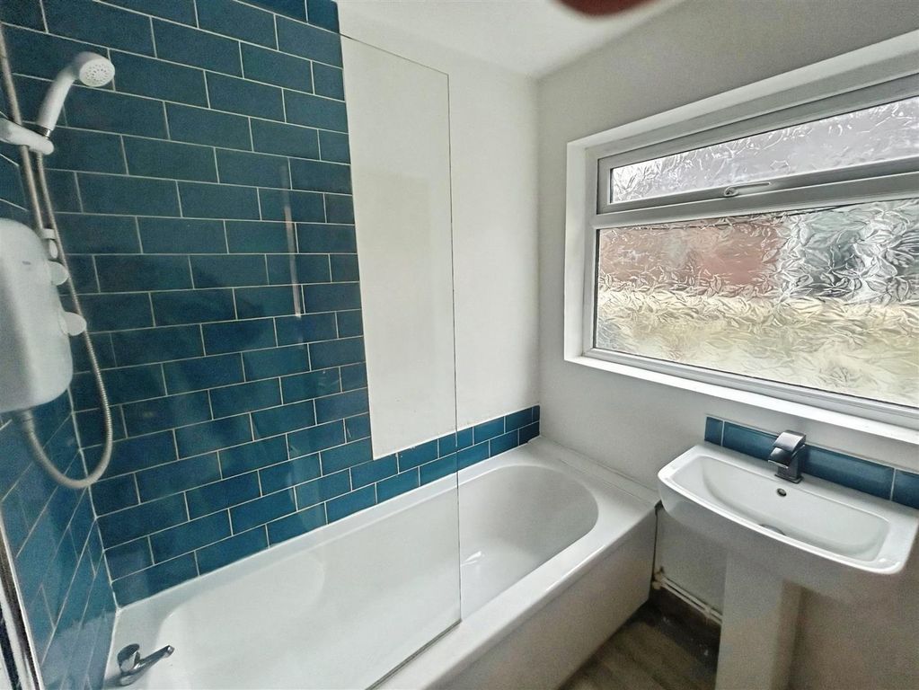 Property photo 3 of 13 B6991B9E-8.Jpg