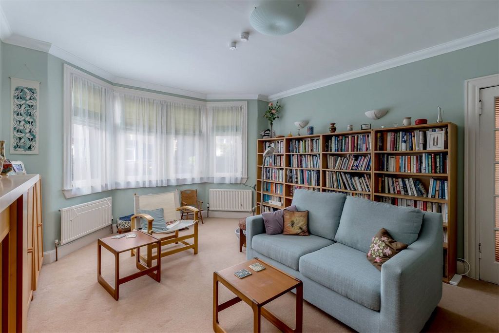 Property photo 3 of 20 Picture No. 21