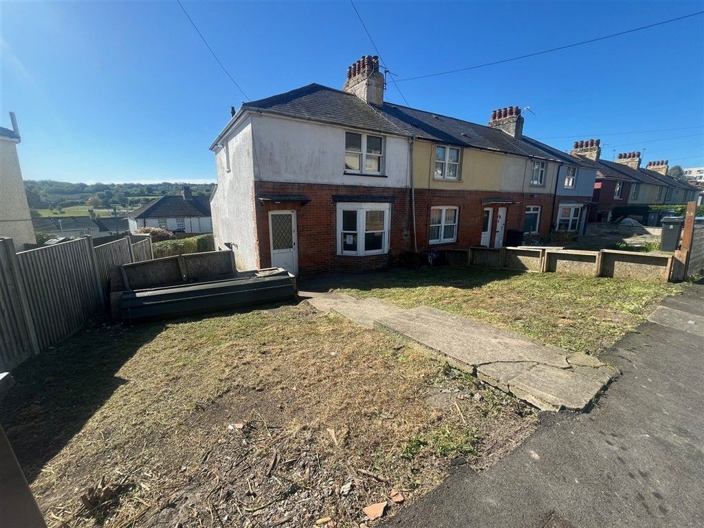 Property photo 1 of 6 Front