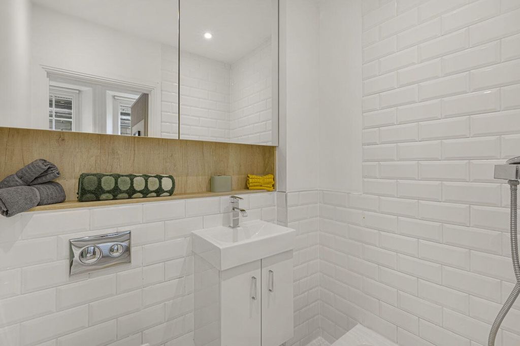 Property photo 3 of 4 Bathroom