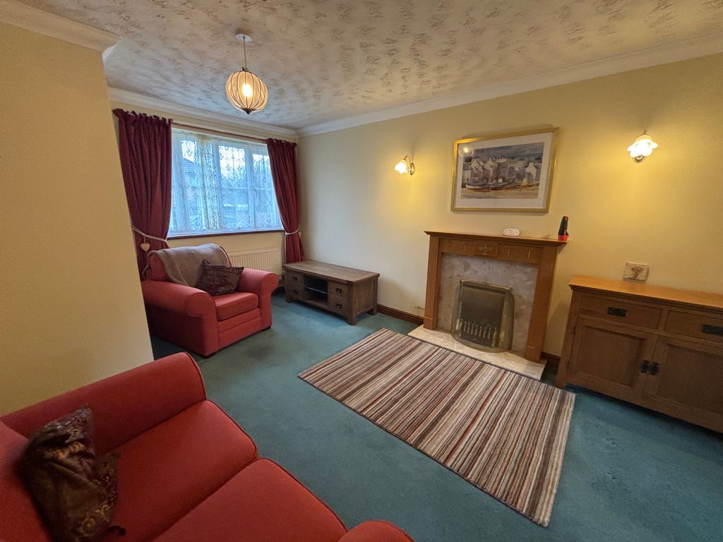 Property photo 2 of 10 Image