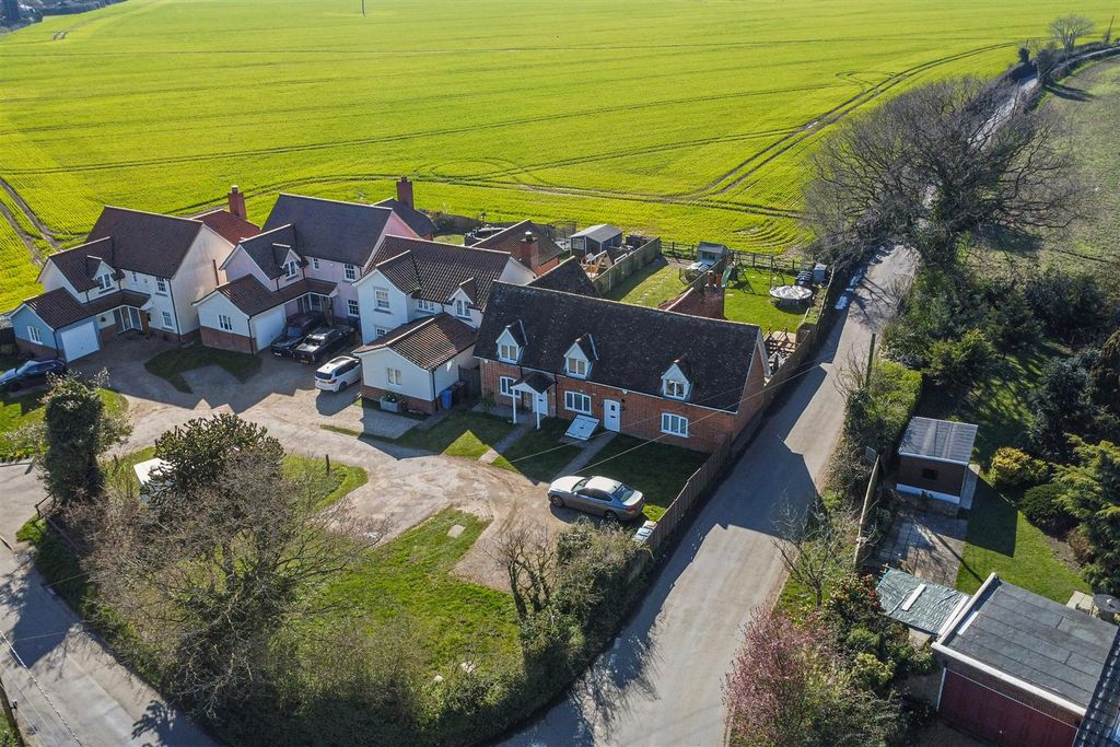 Property photo 1 of 19 Drone