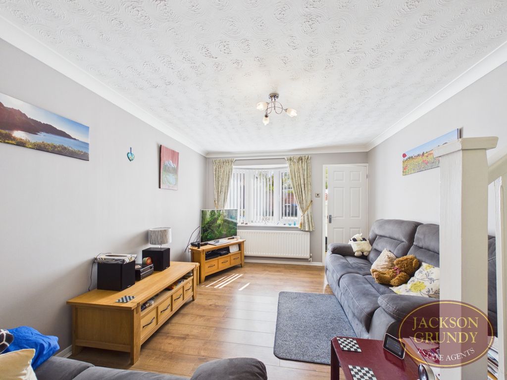 Property photo 3 of 18 Ten Pines