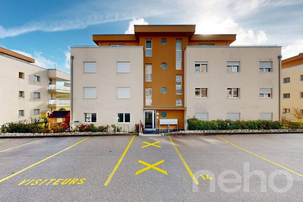 Property photo 1 of 12