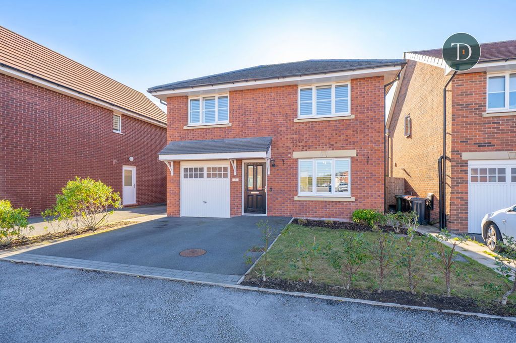 Property photo 1 of 31