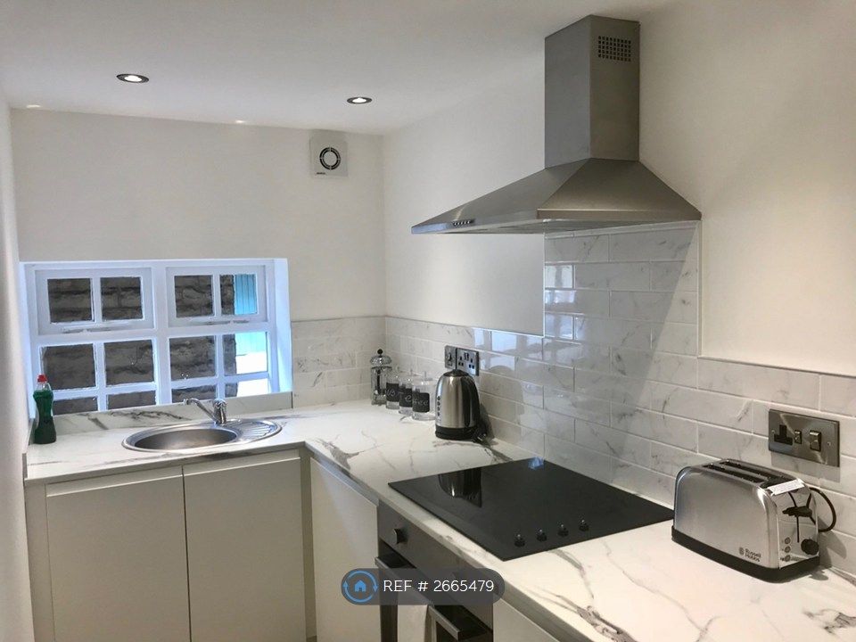 Property photo 3 of 5