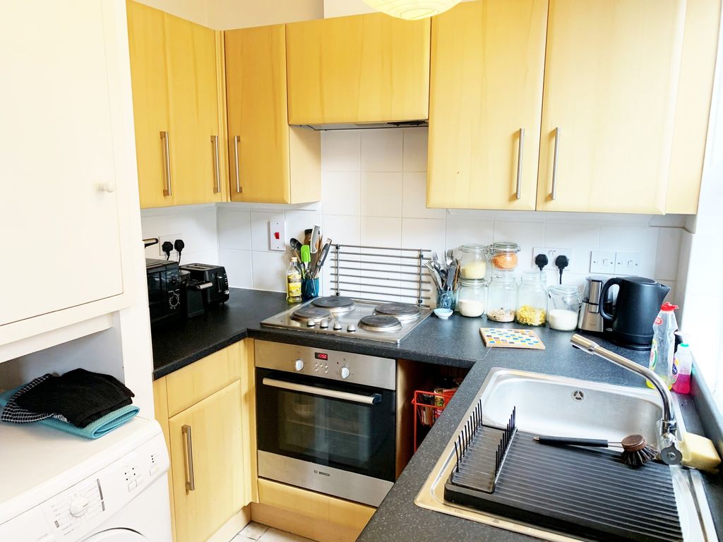 Property photo 3 of 7