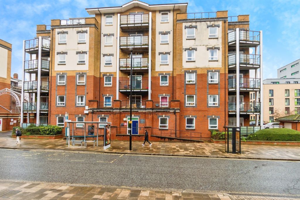 Property photo 1 of 20