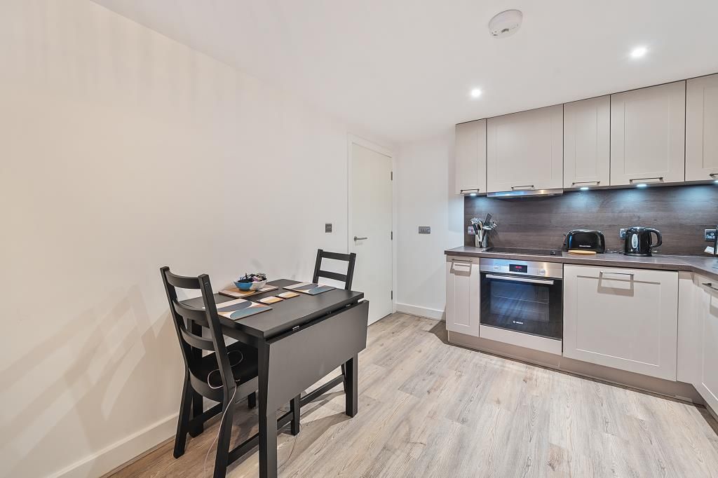 Property photo 3 of 16 Dining Area